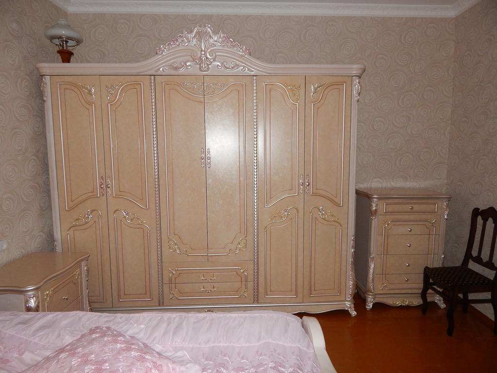 Ineza'S Guest House Kazbegi Rum bild