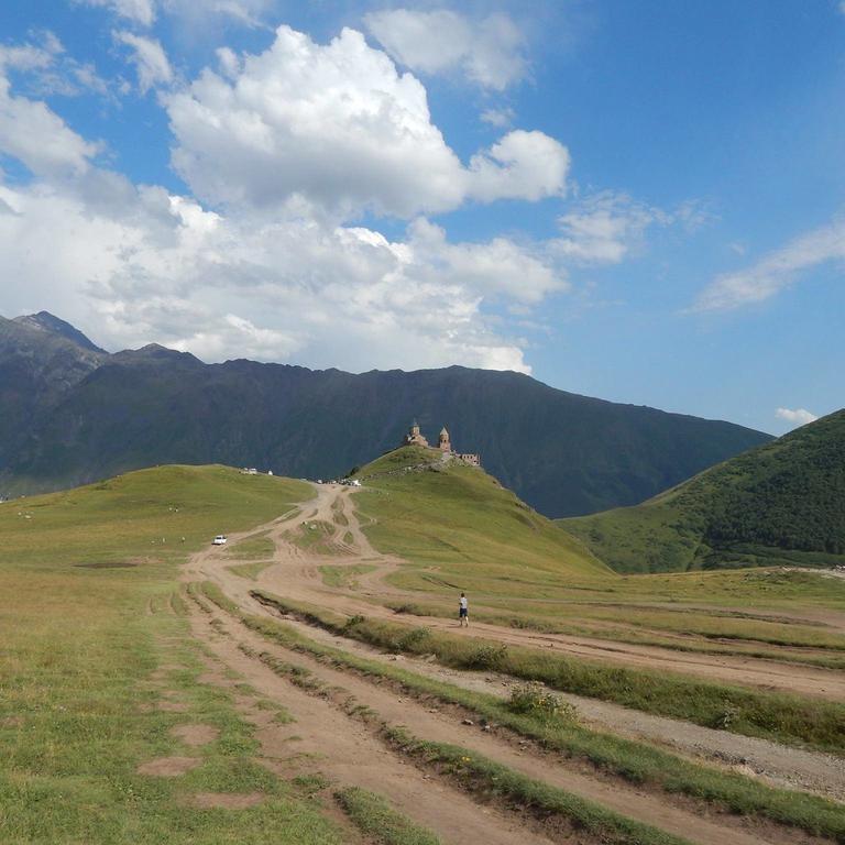 Ineza'S Guest House Kazbegi Exteriör bild
